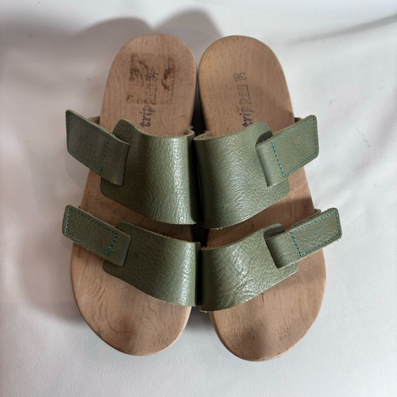 TRIPPEN Sz 36 Clogs Leather Wooden Soles Open Toe Slip On Slides Sandals - Picture 3 of 10